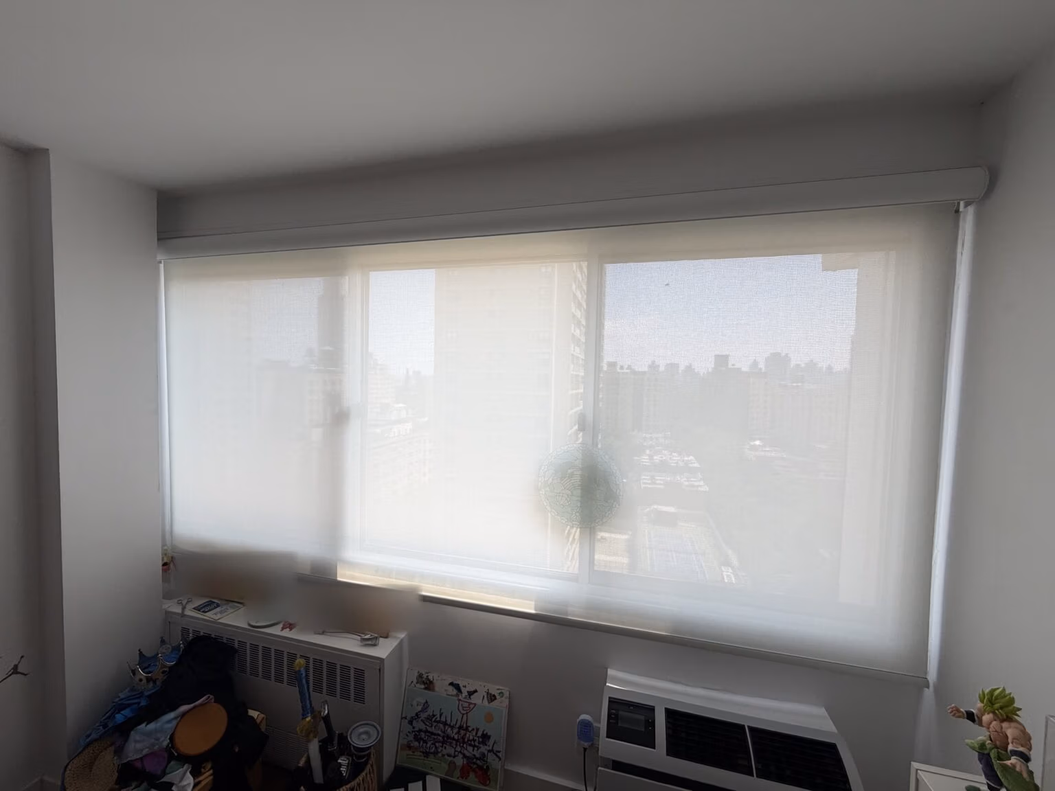 Lafayette Genesis roller shade in SheerWeave 2410 - Sons’ Bedroom, full 119-inch span